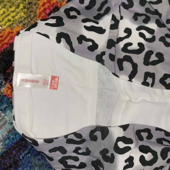 No Boundaries Tub Top - Picture 2 of 2